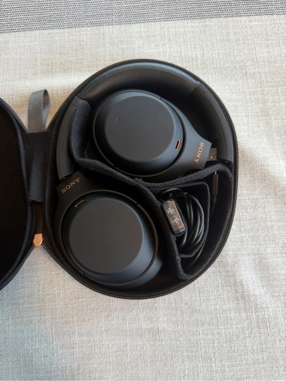 Sony WH-1000XM4 Wireless Noise-Canceling Headphones Black Over the Ear Bluetooth